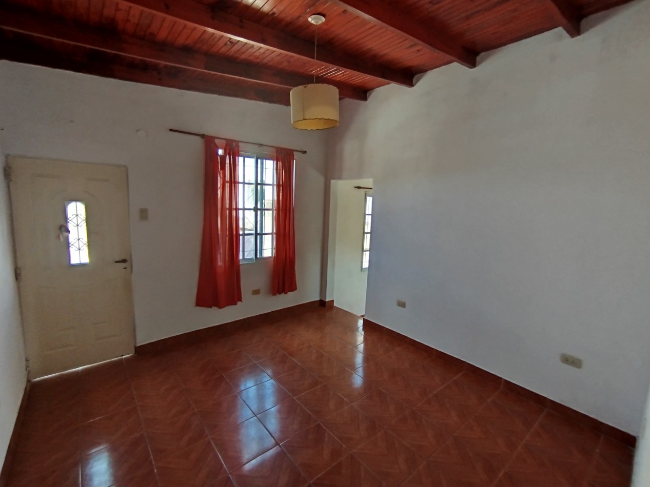 Alquiler departamento tres ambientes p.alta Jose C Paz 