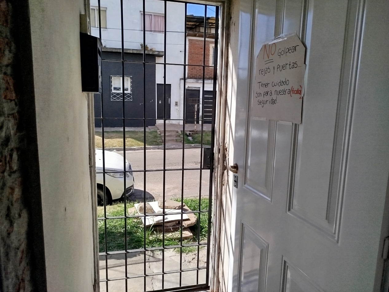 Alquiler departamento tres ambientes p.alta Jose C Paz 