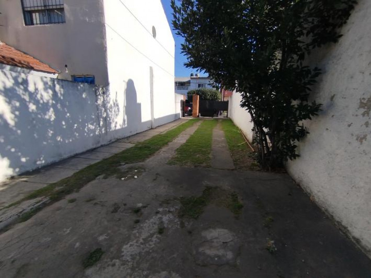 Alquiler casa estilo duplex tres ambientes dos baños san Miguel 