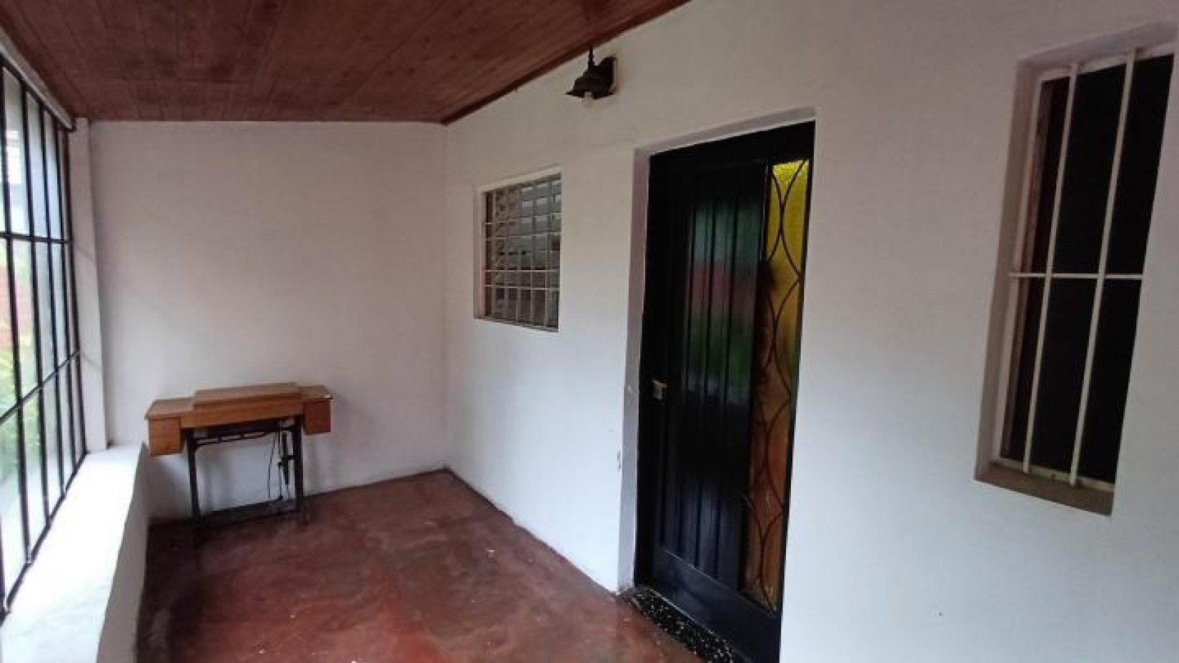 Alquiler casa con pileta 5 cocheras Jose C Paz 