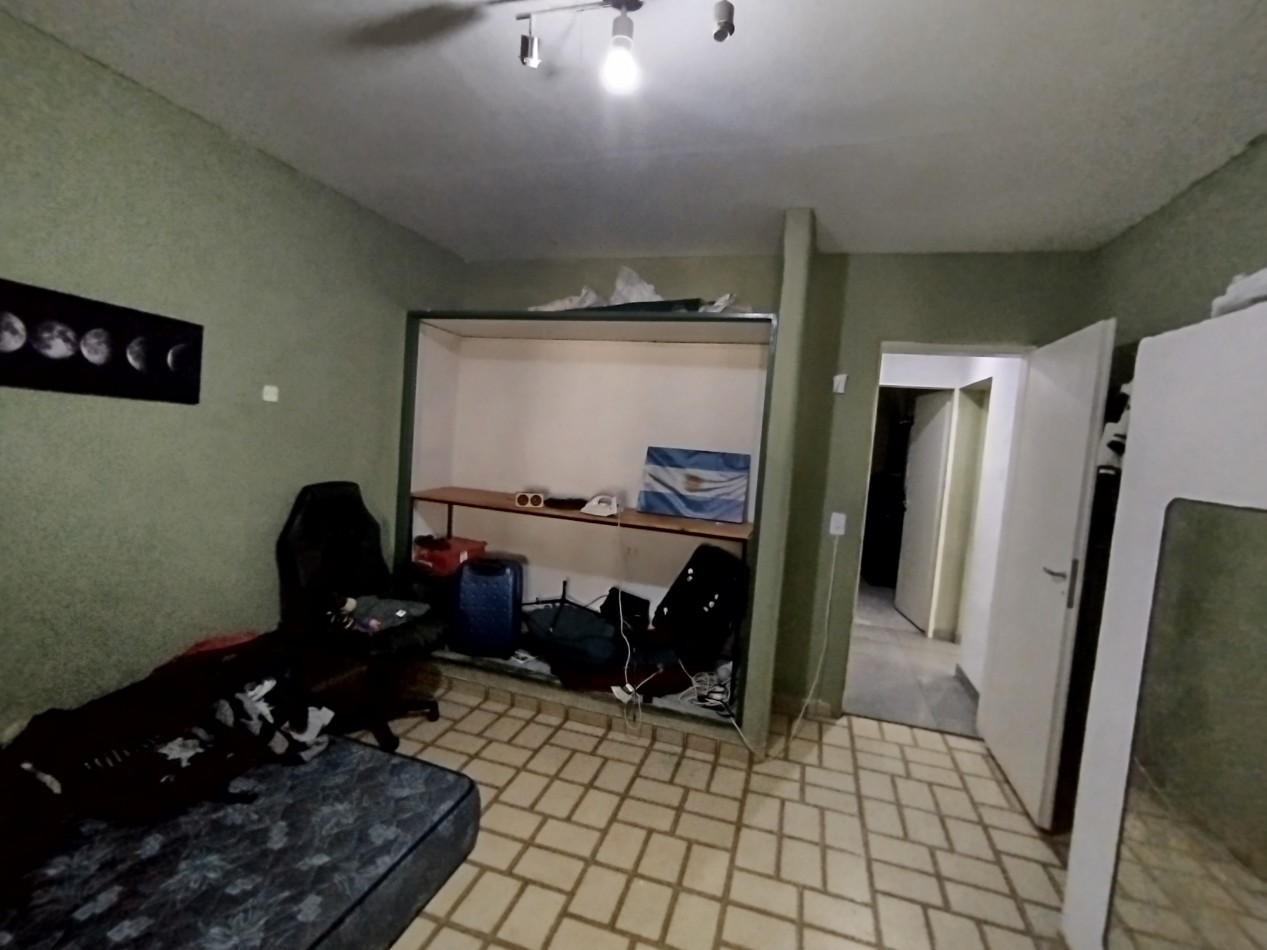 Venta Dos Casas Local muy buena ubicacion Jose C Paz 