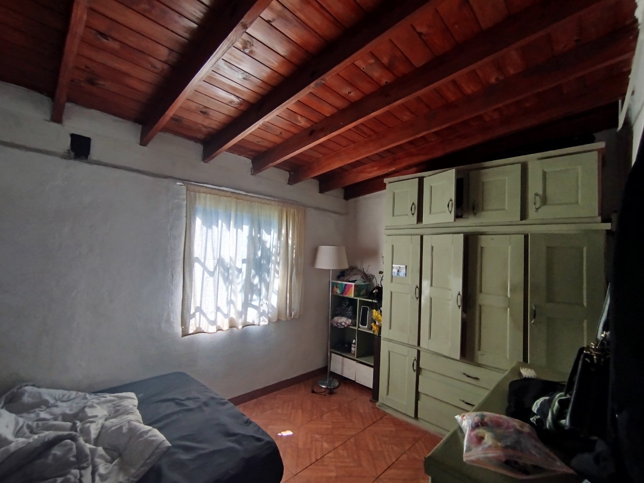 Venta Dos Casas Local muy buena ubicacion Jose C Paz 