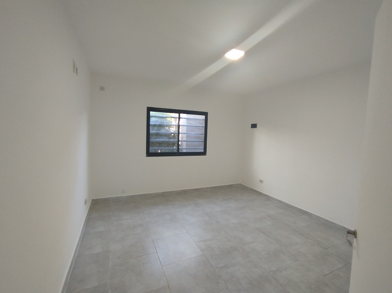 Alquiler departamento dos ambientes Jose C Paz 