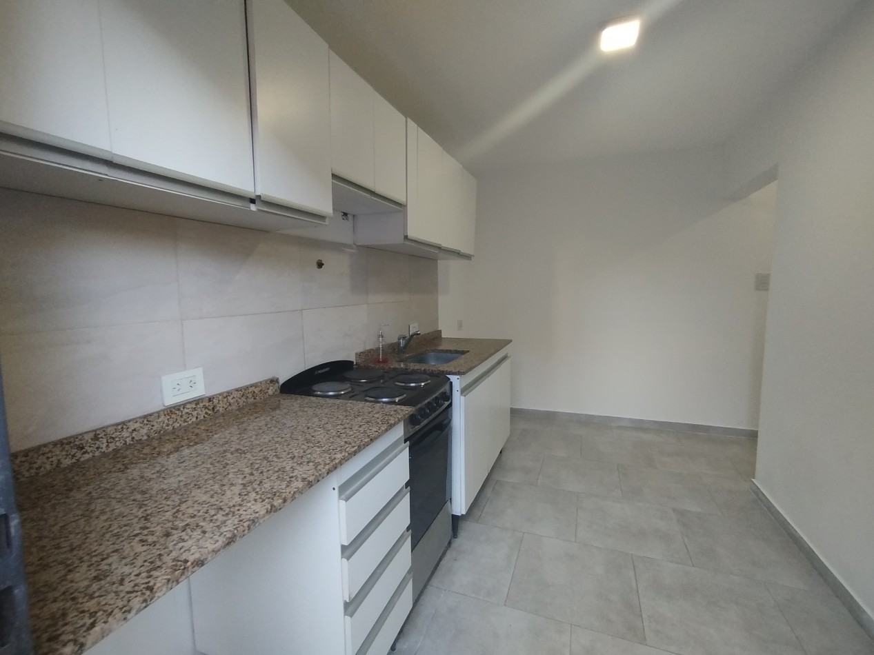 Alquiler departamento dos ambientes Jose C Paz 