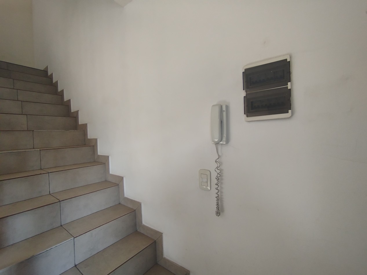 Venta Casa Triplex Jose C Paz Financia 