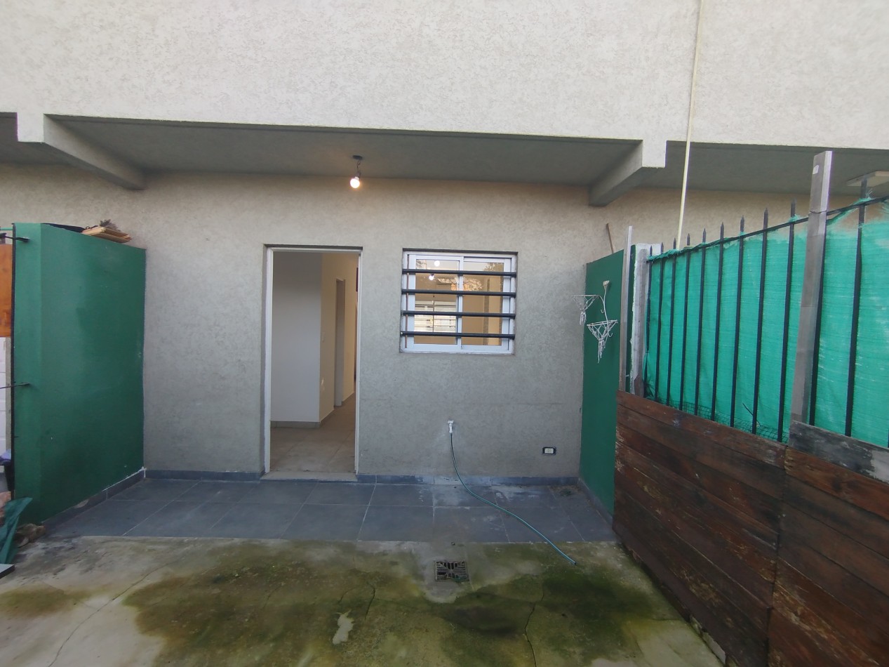 Venta Casa Triplex Jose C Paz Financia 
