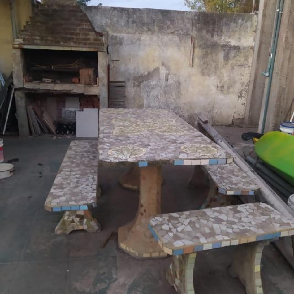 venta Casa y dos departamentos villa de mayo Malvinas argentinas 