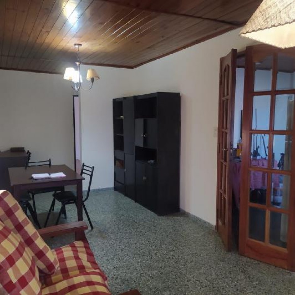 venta Casa y dos departamentos villa de mayo Malvinas argentinas 