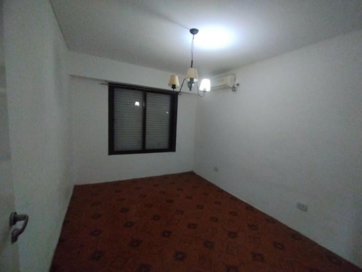 venta Casa y dos departamentos villa de mayo Malvinas argentinas 