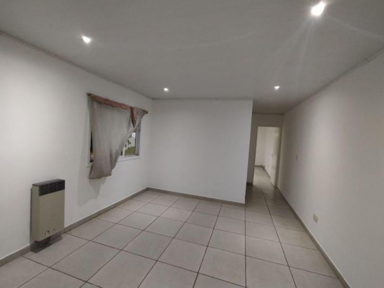 venta Casa y dos departamentos villa de mayo Malvinas argentinas 