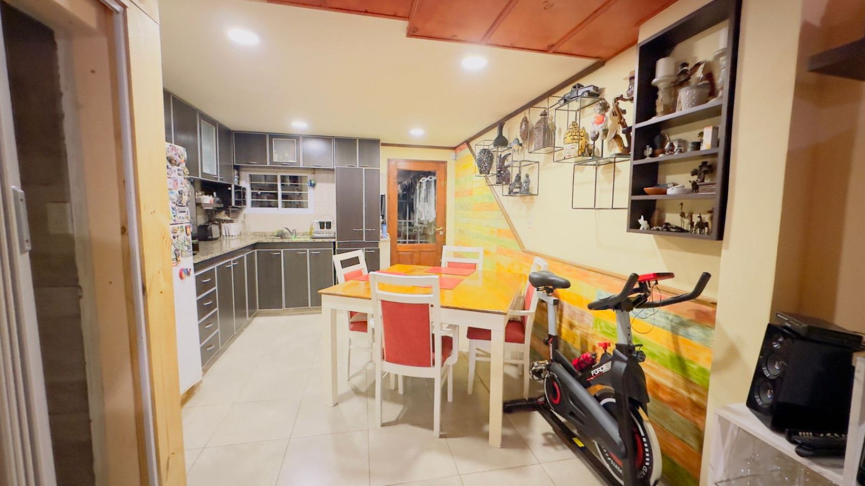 Venta casa Triplex apto credito Jose C Paz 