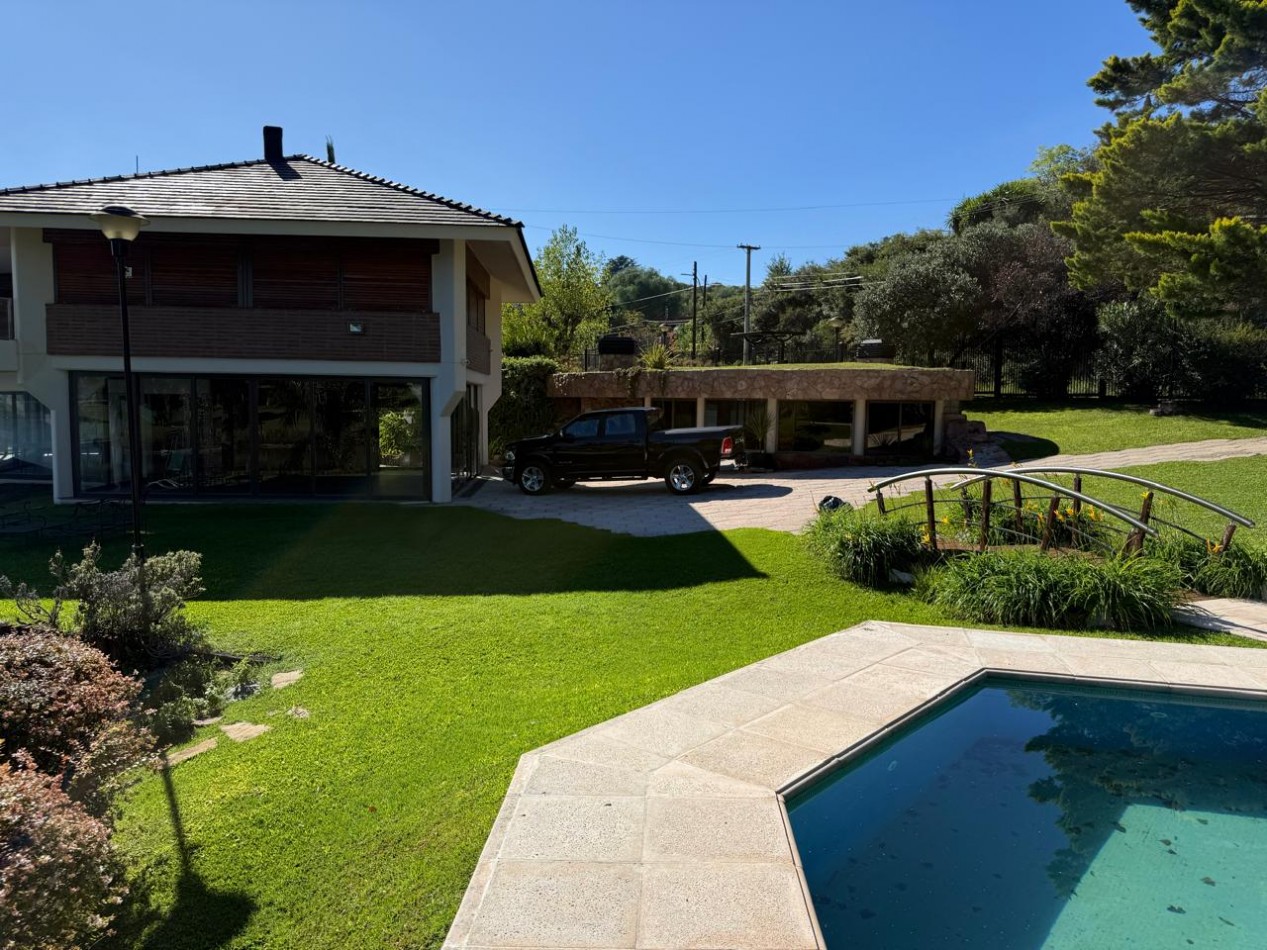 Venta casa de categoria Villa Carlos Paz Cordoba