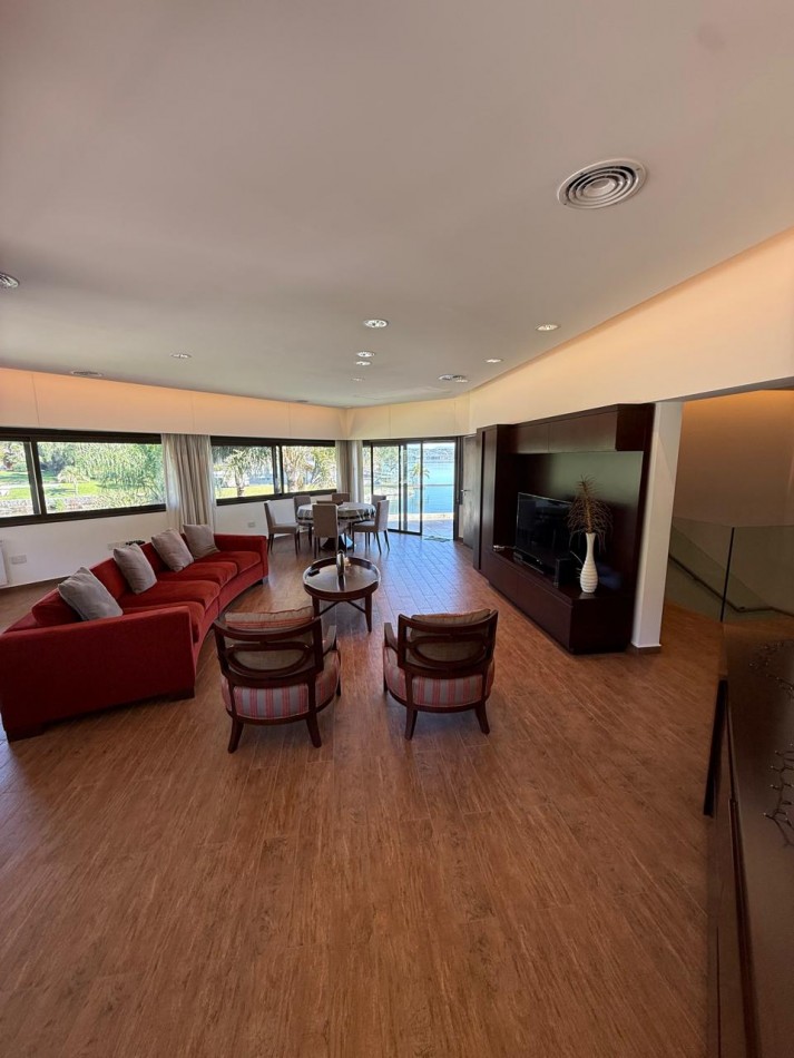 Venta casa de categoria Villa Carlos Paz Cordoba