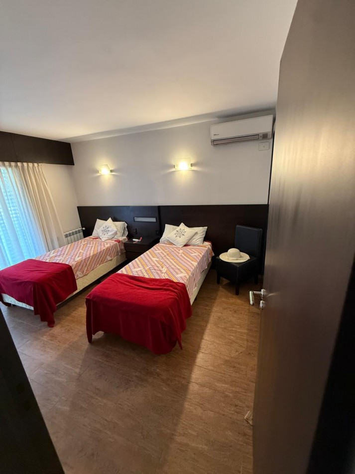 Venta casa de categoria Villa Carlos Paz Cordoba