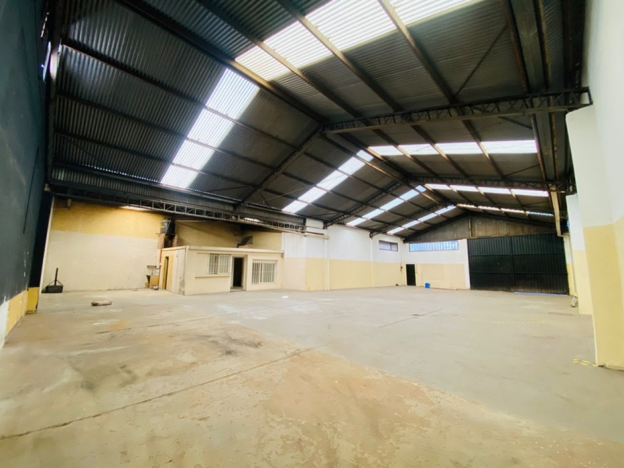 Alquiler galpon comercial Jose C Paz 