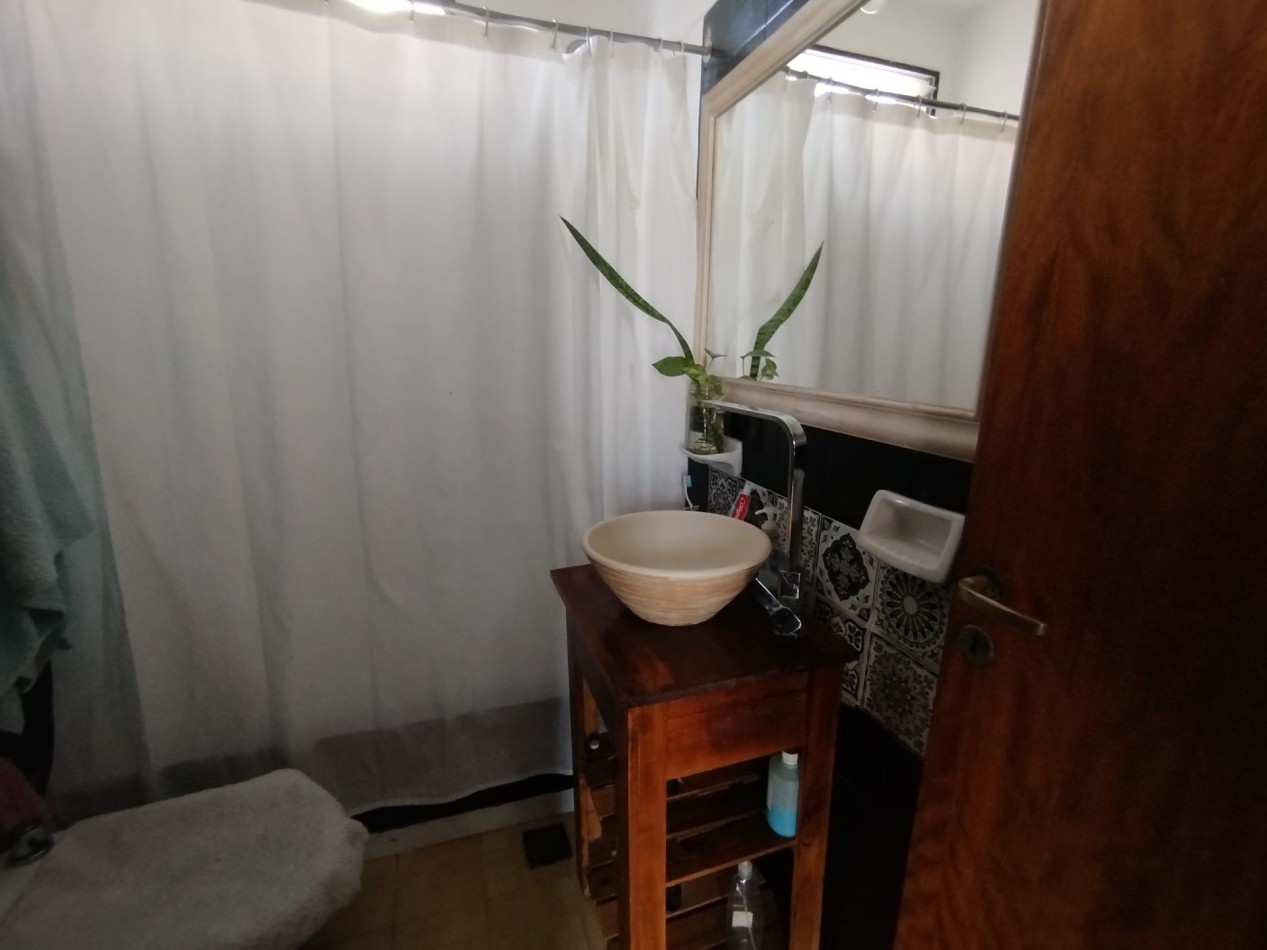 Venta casa cuatro ambientes pileta Apto credito san Miguel 