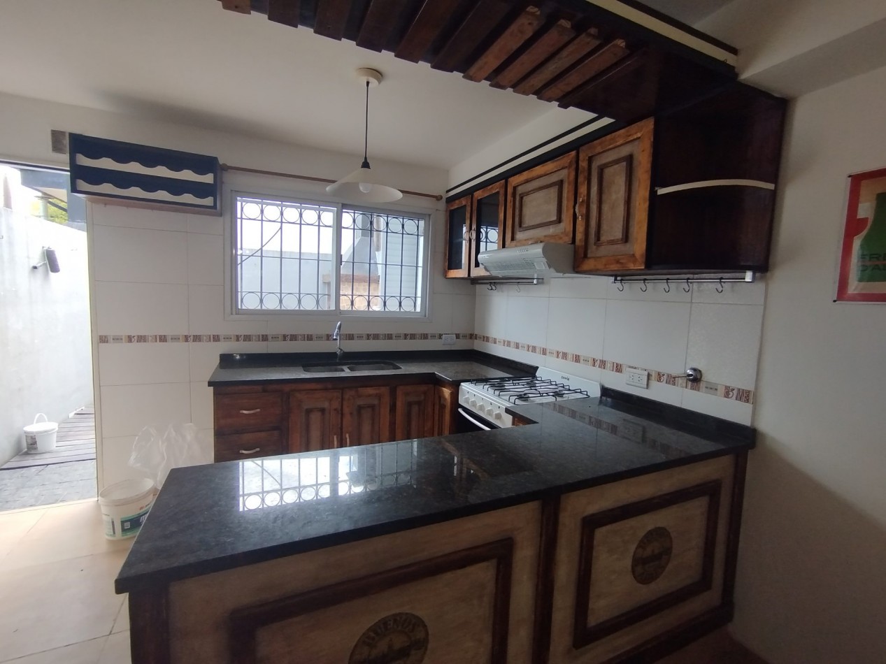 Alquiler casa duplex los Polvorines Malvinas argentinas 