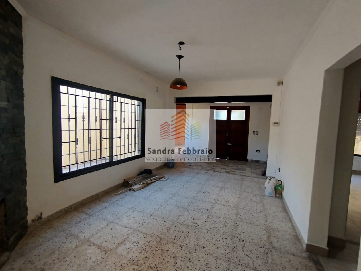 Venta Casa pileta cochera apto credito Jose C Paz 