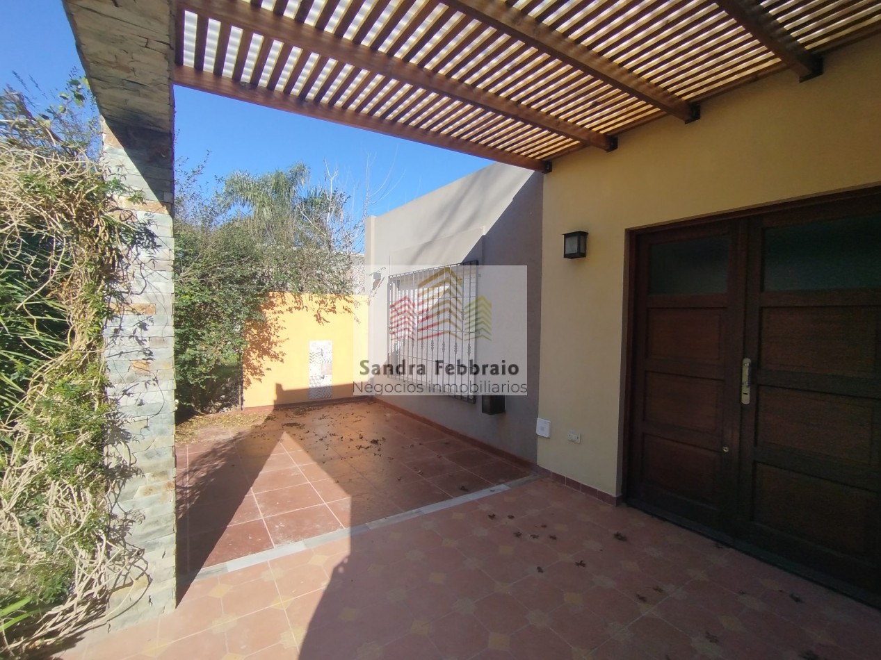 Venta Casa pileta cochera apto credito Jose C Paz 