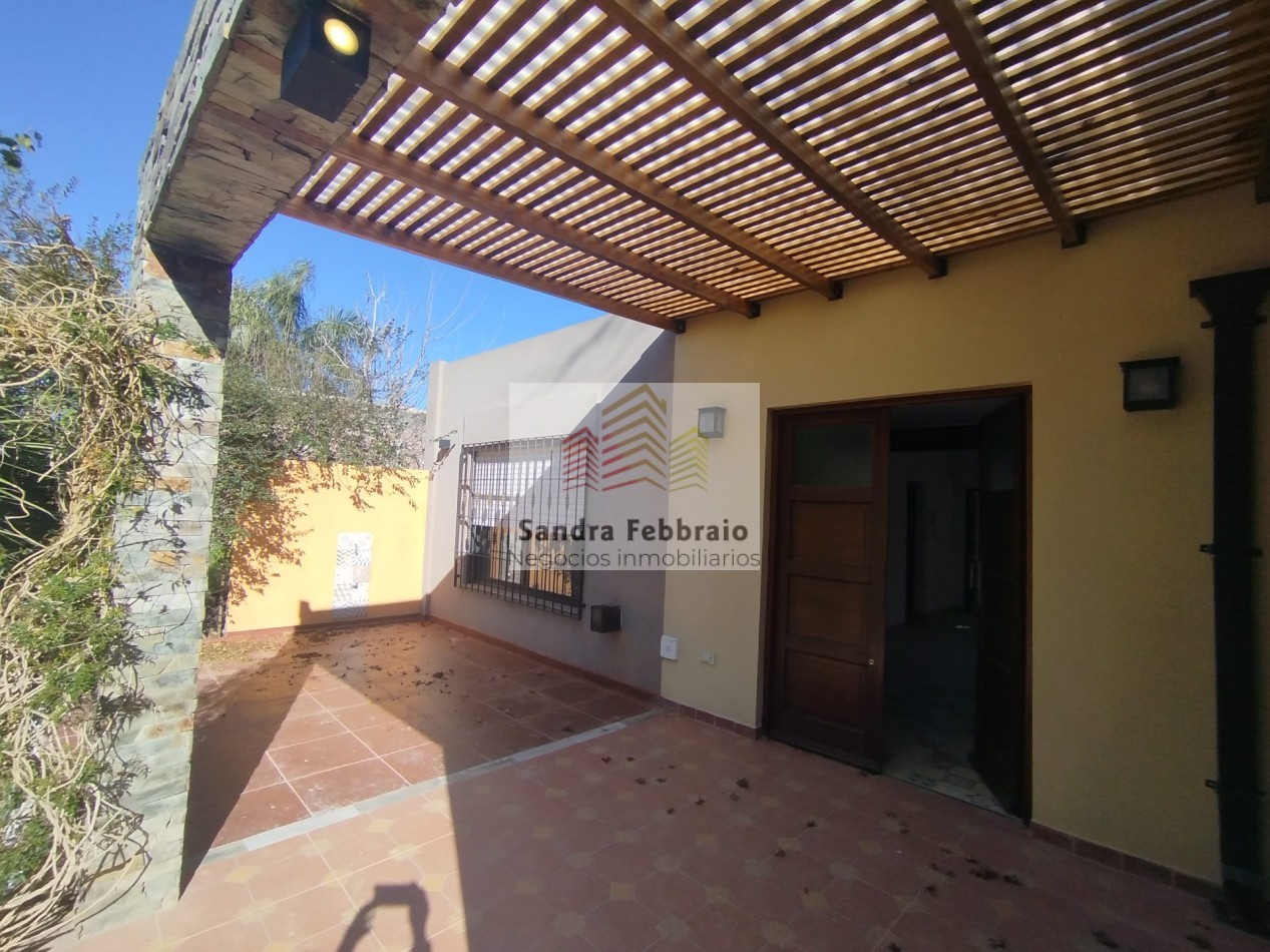 Venta Casa pileta cochera apto credito Jose C Paz 